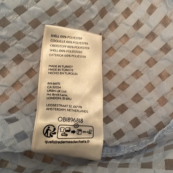 😍 NWT Anthropologie powder blue, mesh-like puffed sleeve top. L. Gorg!! - Picture 10 of 11